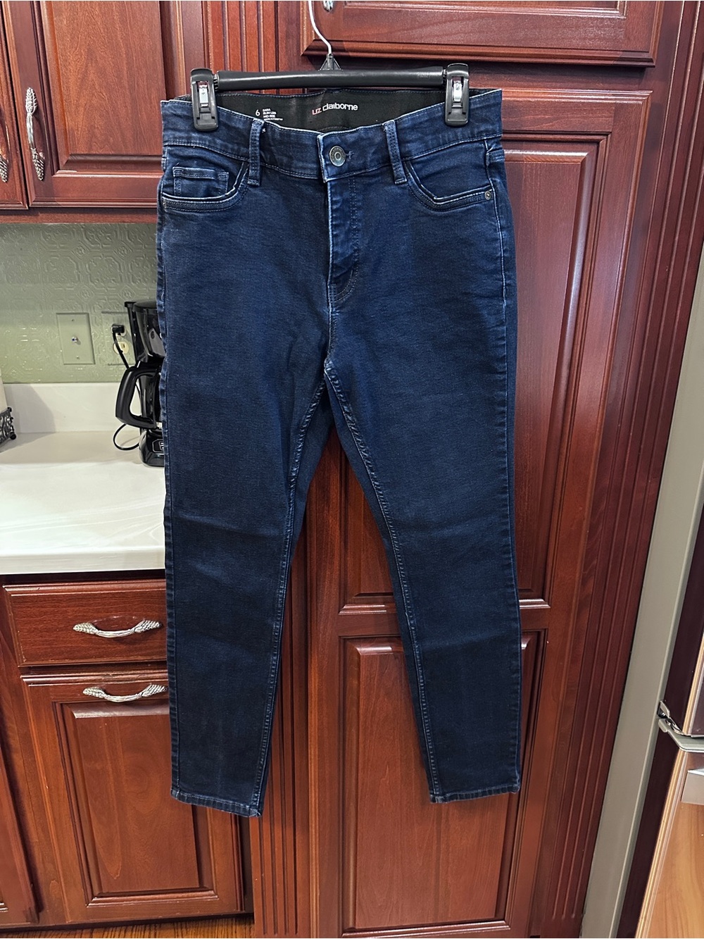 Liz Claiborne 6/8 Dark Wash Sara Slim Leg Jeans